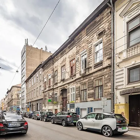 Simple And A C Апартаменты